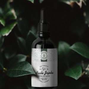 Cette huile de jojoba est biologique et pressée à froid.