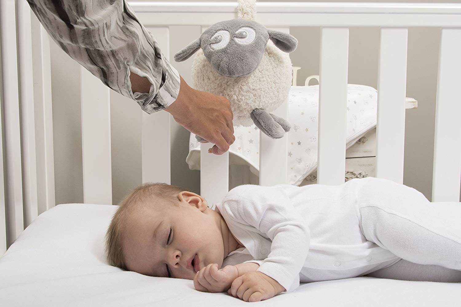 Le doudou bruit blanc permet à votre bout de chou de s'endormir rapidement.