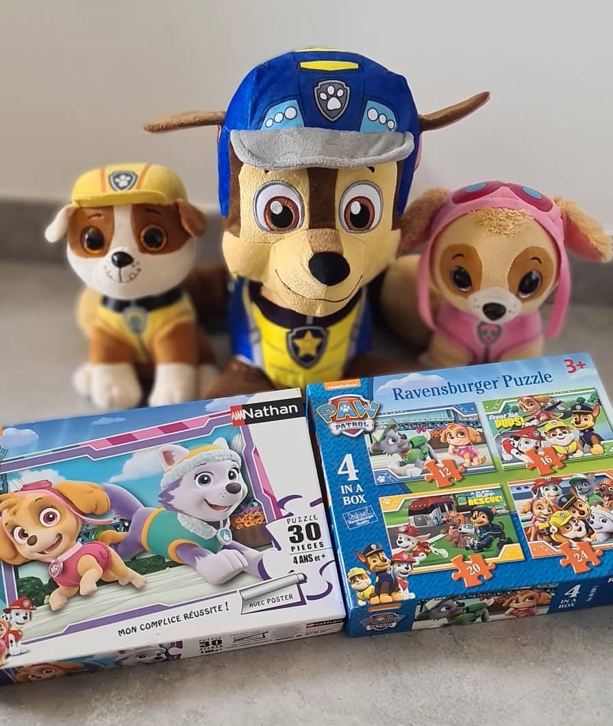 PAW Patrol : La Super Patrouille le film, Peluche Ruben Super Patrouille de  17 cm, animaux en peluche haut de gamme, jouets pour garçons et filles à