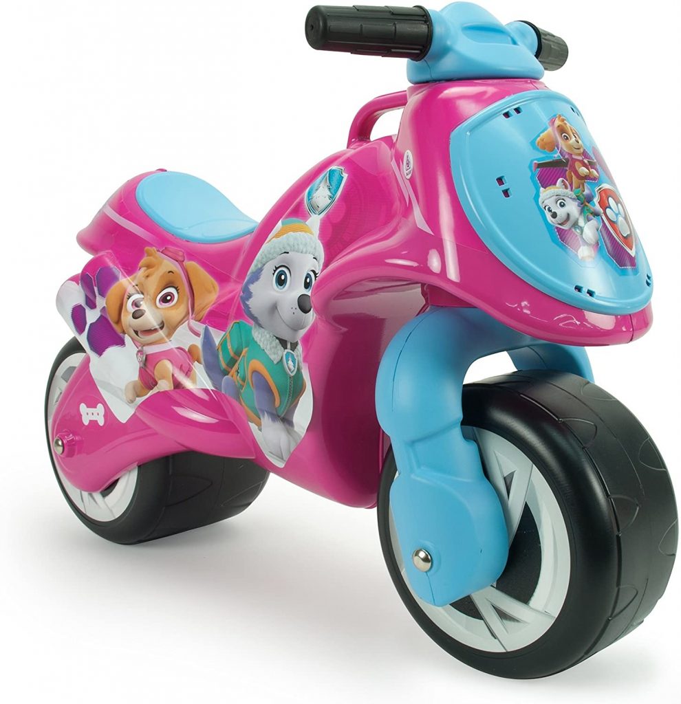 Ce porteur moto de la Pat Patrouille représente Everest et Stella.