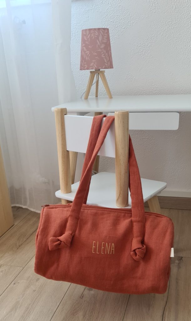 Ce sac bowling pour enfant Terracotta est personnalisable.