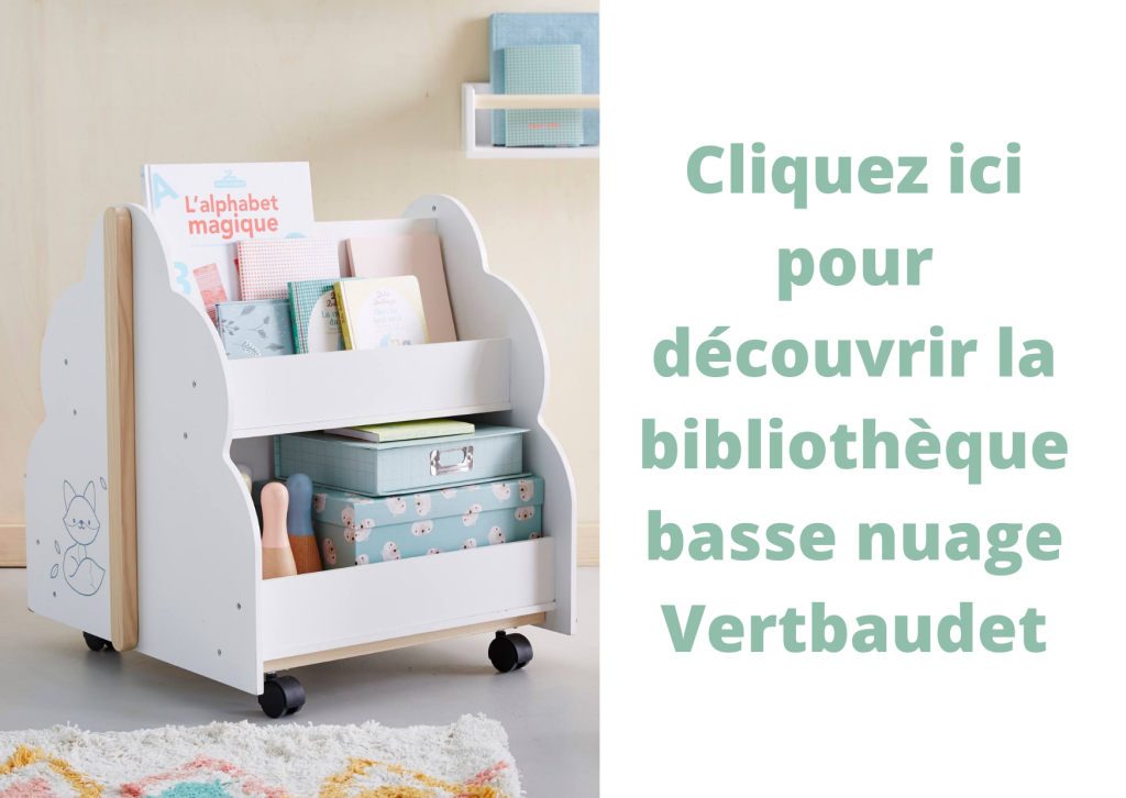 Cette bibliothéque basse Vertbaudet a une forme de nuage.