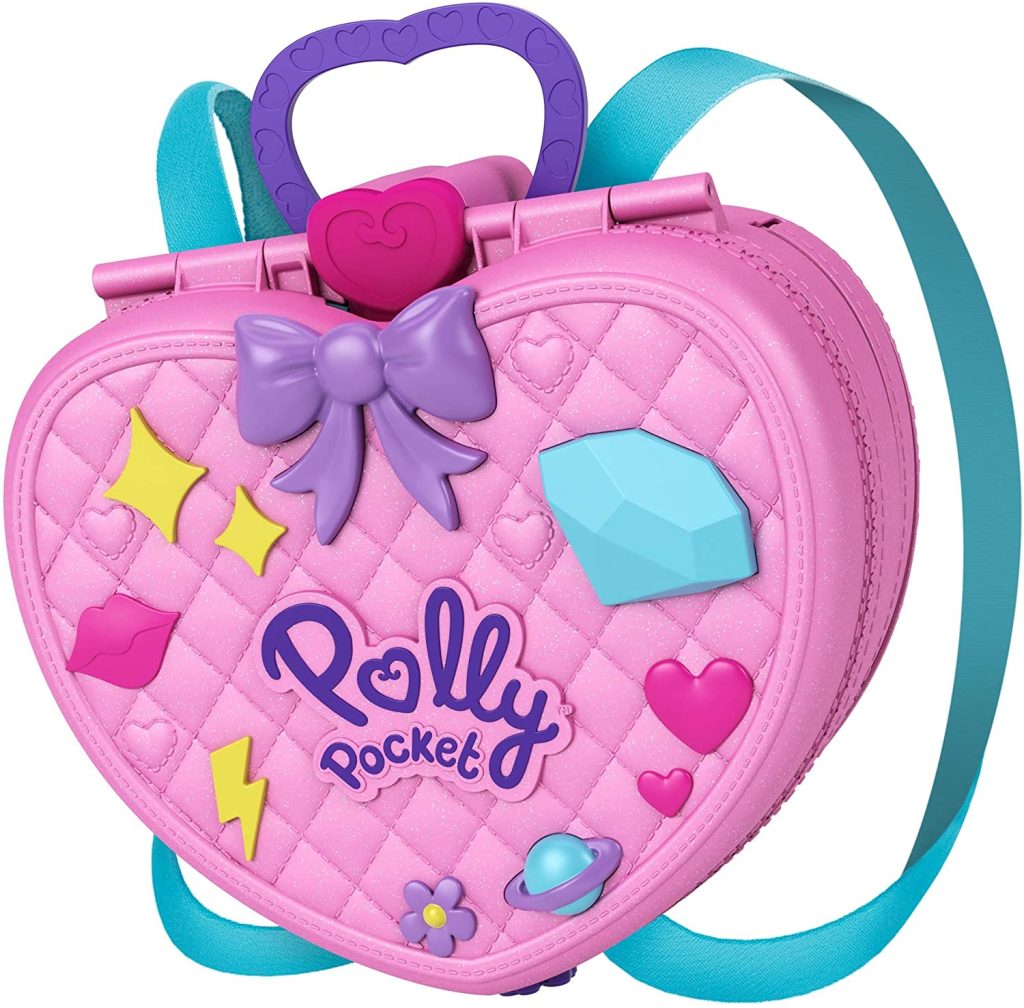 Ce coffret Polly Pocket fête foraine a l'apparence d'un adorable sac à dos transportable.