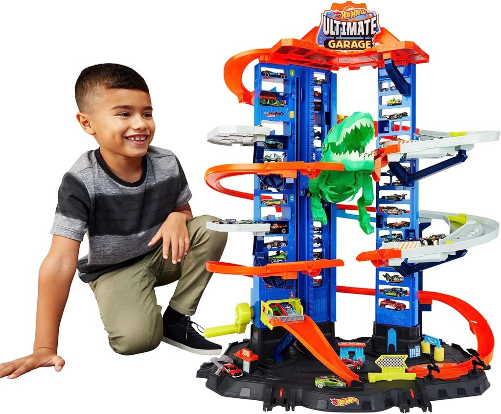 Ce circuit Hot Wheels possède un dinosaure.