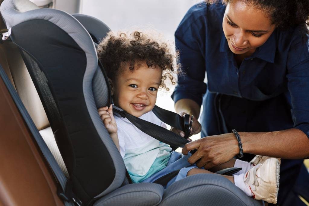 enfant siège auto bébé sécurité accessoire équipement voiture transport