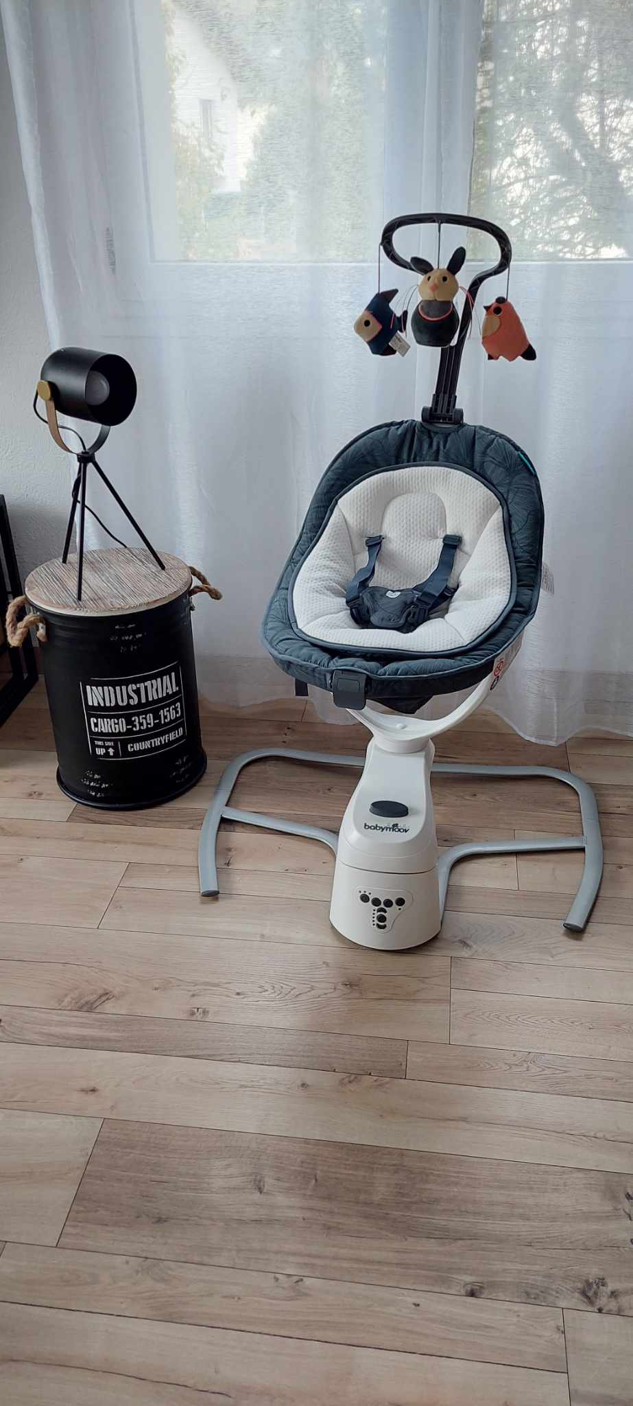 La balancelle pour bébé Babymoov Swoon Motion peut bercer votre bambin.