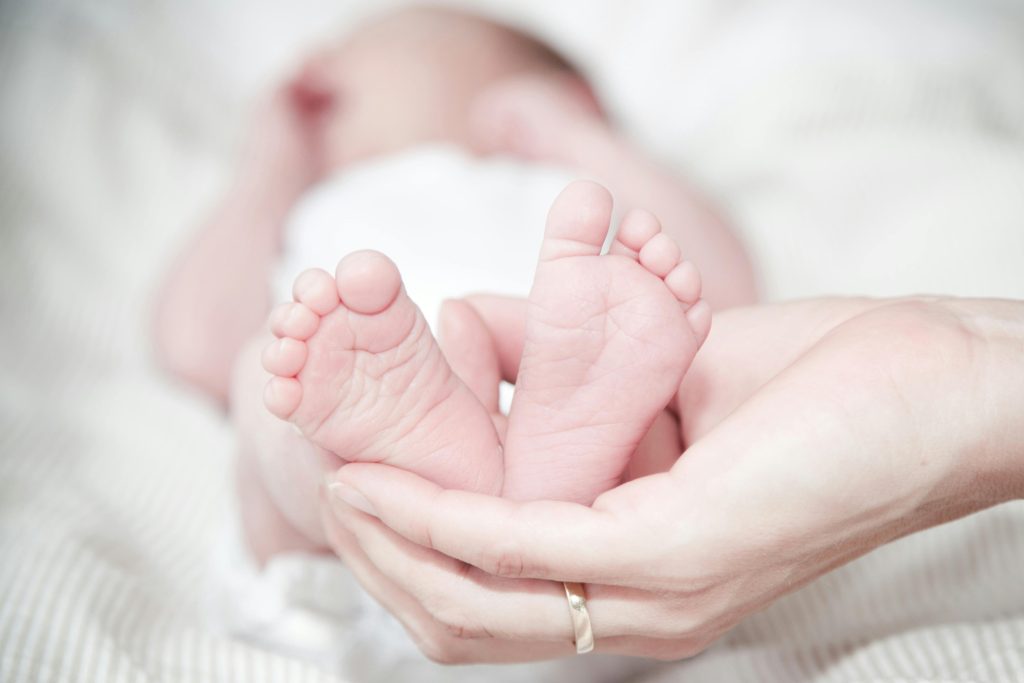 Pour annoncer la naissance de votre bébé, pensez à envoyer un joli faire-part.