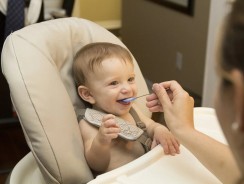 Chaise haute bébé : comment la choisir ?
