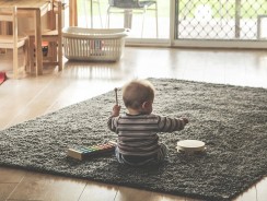 Baby-sitter : comment faire le bon choix ?