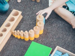Quels jeux en bois Montessori offrir à un enfant ?