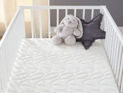 Matelas bébé : comment bien le choisir ?