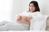 Comment soigner le psoriasis quand on est enceinte ?