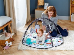 Comment stimuler votre bébé avec le noir et le blanc ?